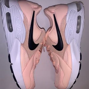 Nike Women's Air Max NEW 10.5